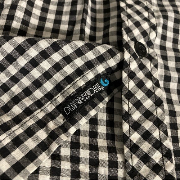 Burnside Mens S SMALL Button Down Shirt Plaid Checks Pockets Short Sleeve Adult - Picture 9 of 11